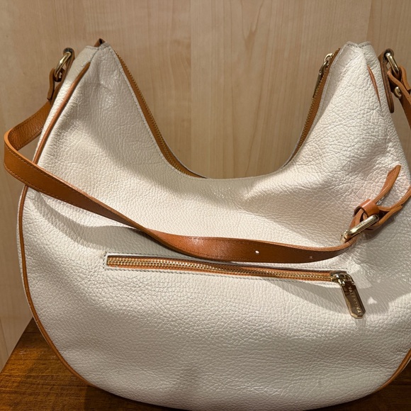 Valentina Elegant White Hobo Bag - Picture 4 of 6